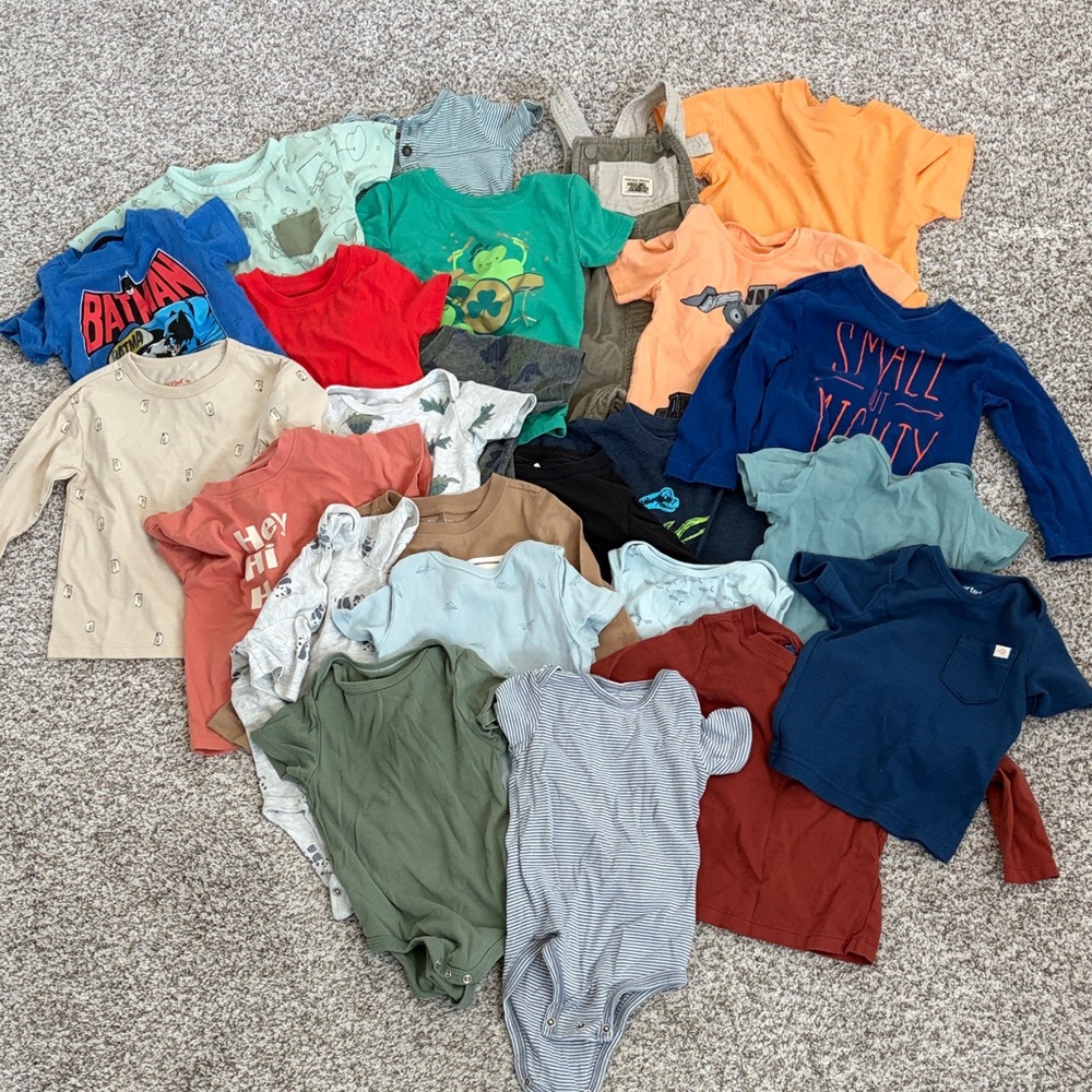 Assorted Kids Short-Sleeve & Long-Sleeve Tops - Mixed Colors. Read description😃
